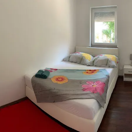 Apartma Jarse *